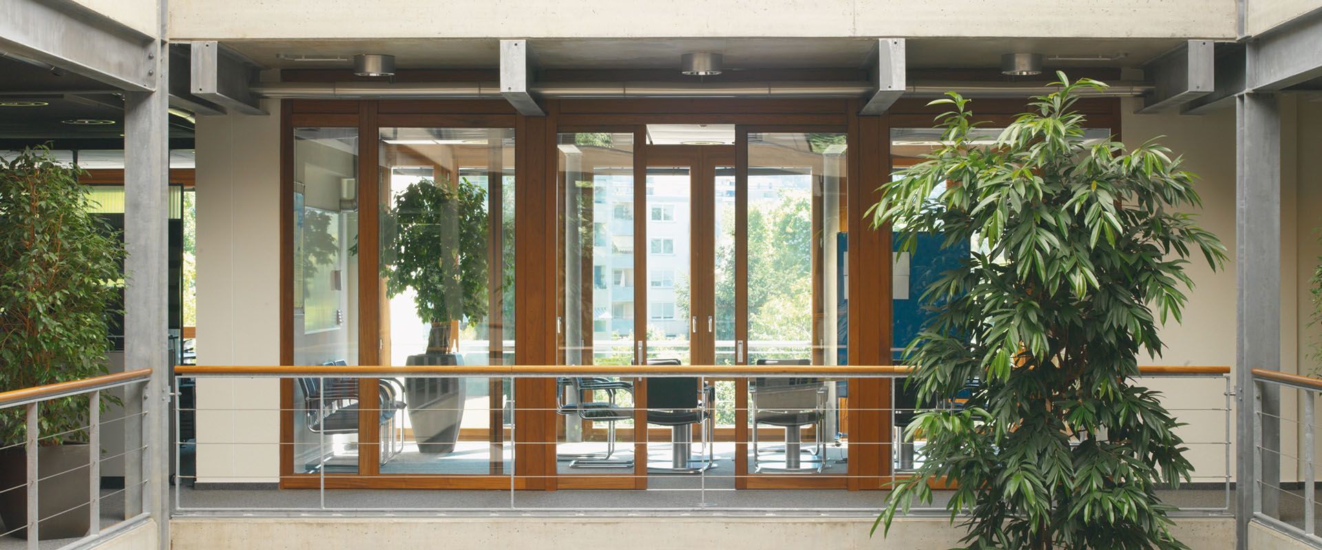 Holztür im Berliner Bestand — Tischlerei Mark Bähr.